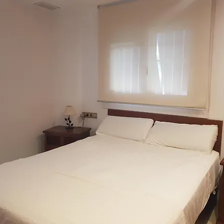 1 Linea Playa San Juan Аликанте